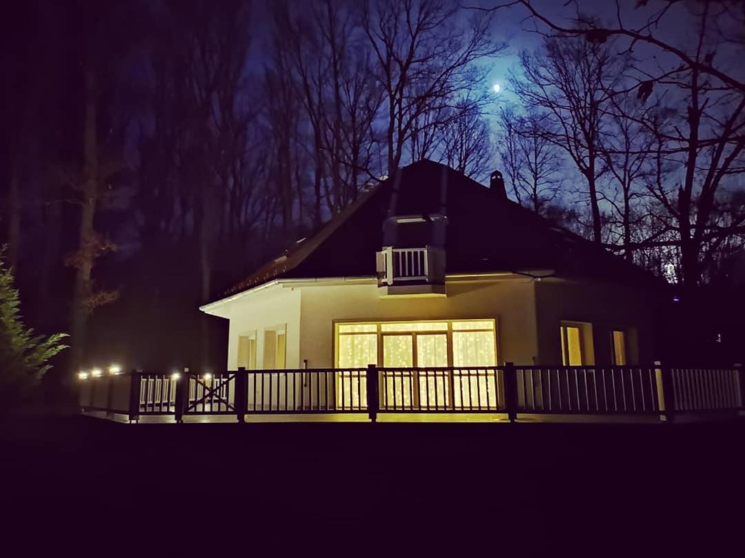 Hotel Magnólia Nagykanizsa Esterno foto